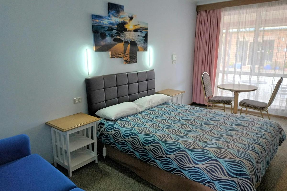 Acacia Rose Motor Inn