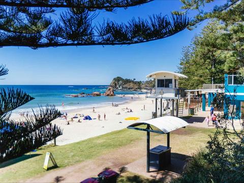 Flynns Beach