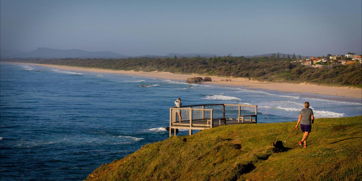 Tacking Point Viewing Platform, Lighthouse Beach