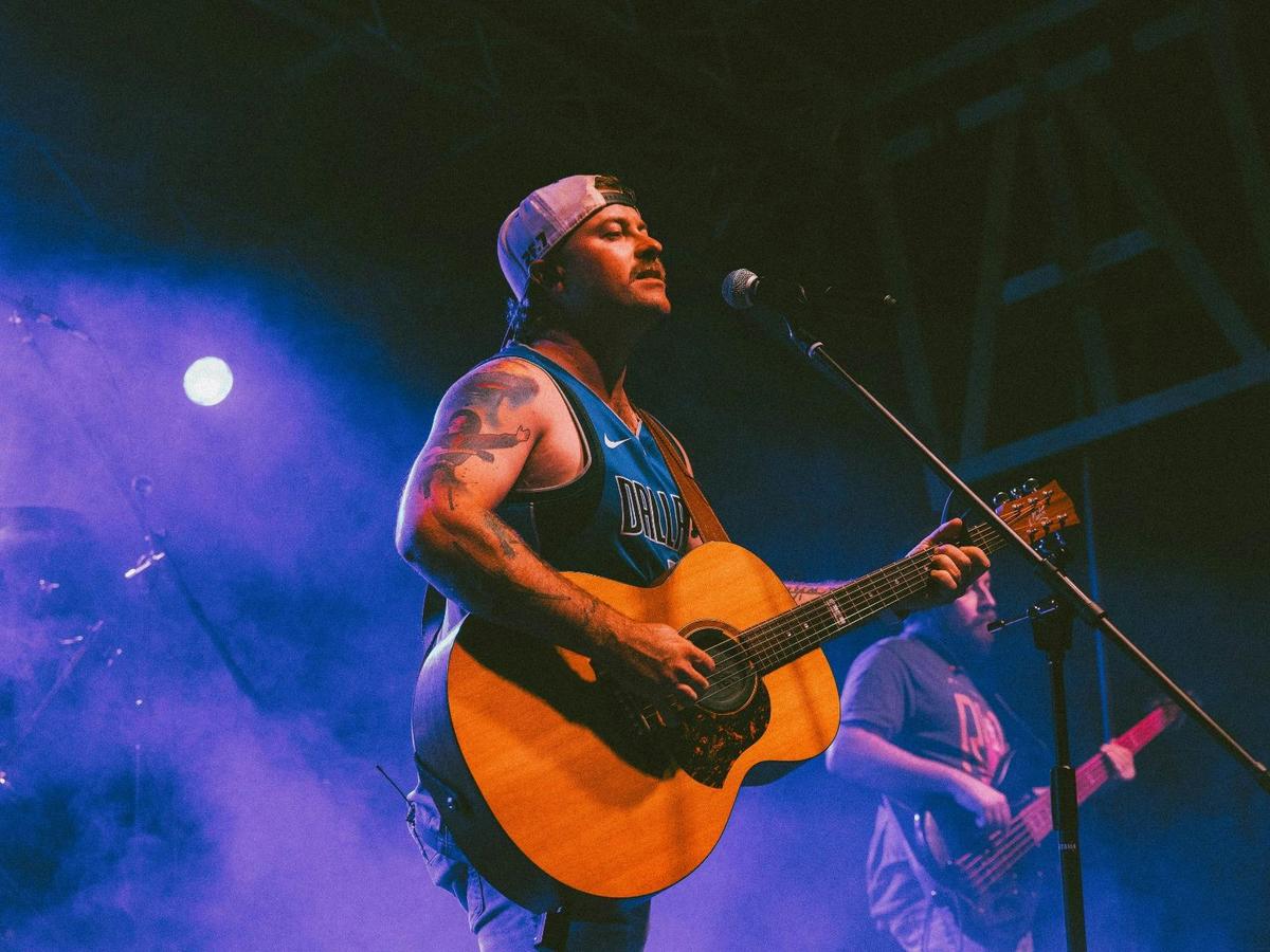 The Ultimate Superstars of Country