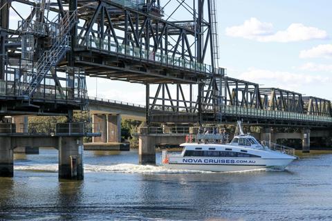 NOVA Cruises - Hunter