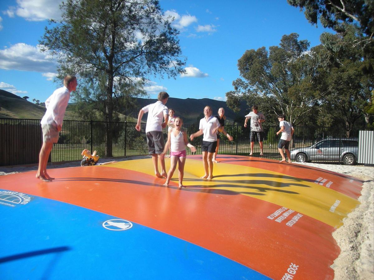 Jumping pillow