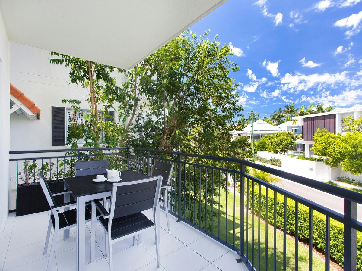 2 Bedroom Deluxe Apartment