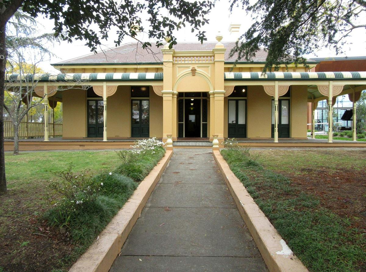 Braemar House & Gallery