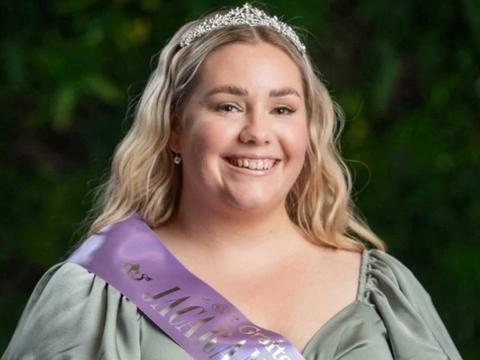 Fill and Paint Experience Brooke Harvey Jacaranda Festival Candidate