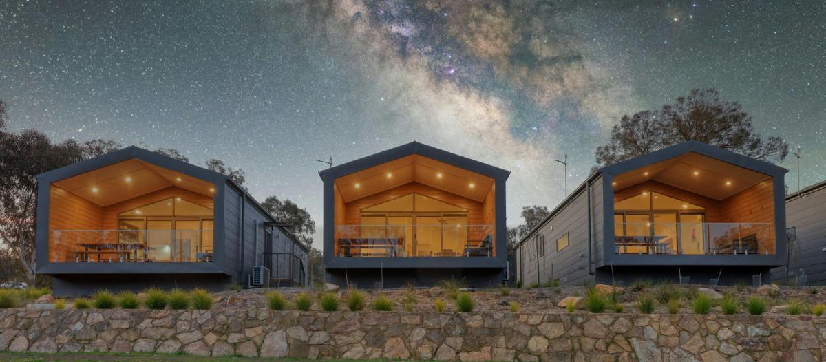 Alivio Tourist Park Canberra Boronia villas external shot