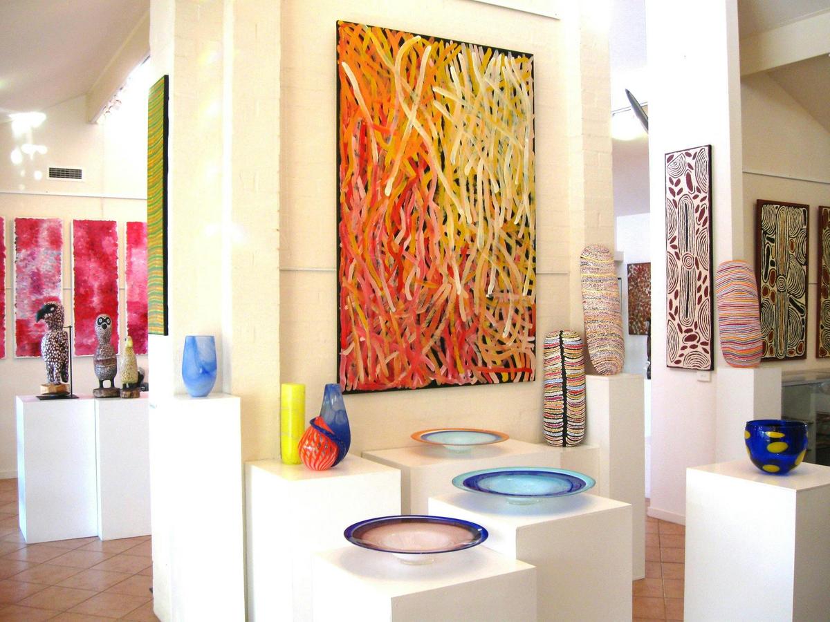 Authentic Aboriginal art at Aboriginal Dreamings Gallery