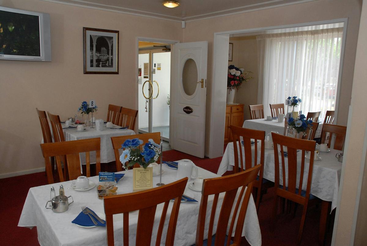Breakfast Room