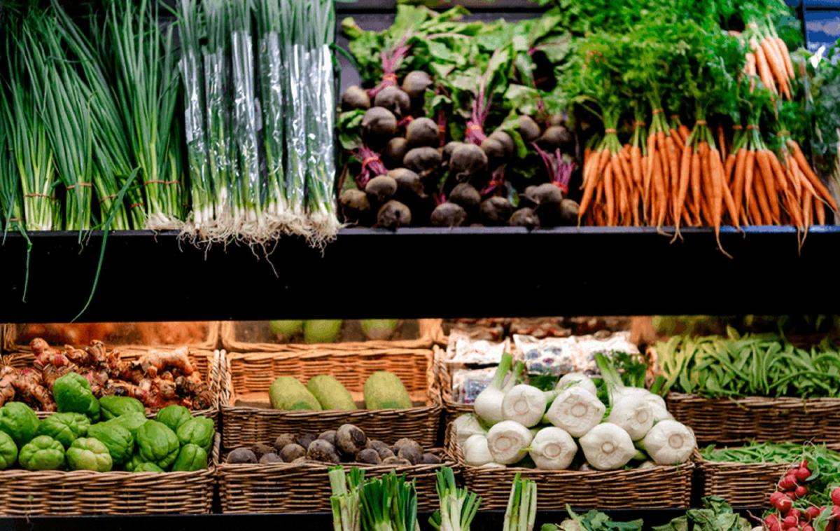 Colourful fruit and vegetables
