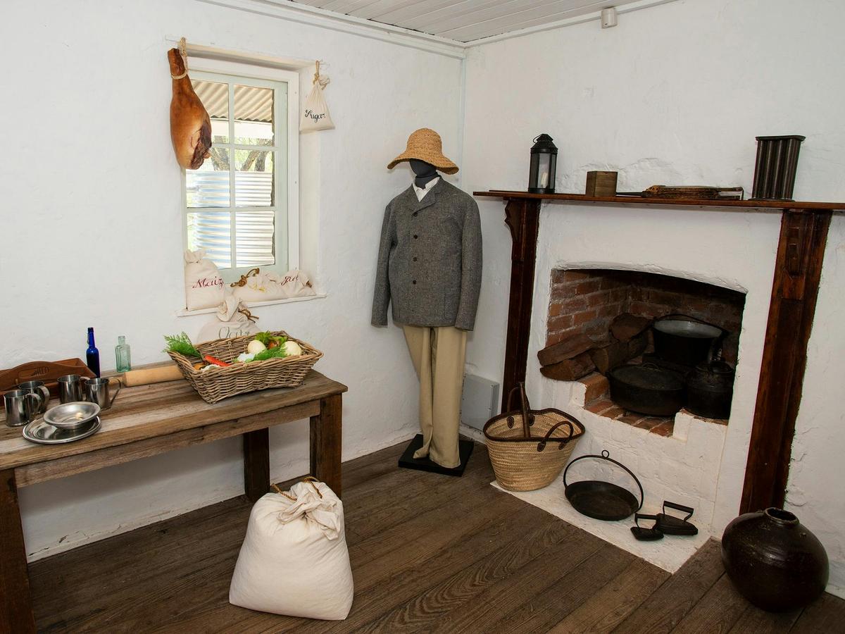 Ginn room Blundells Cottage