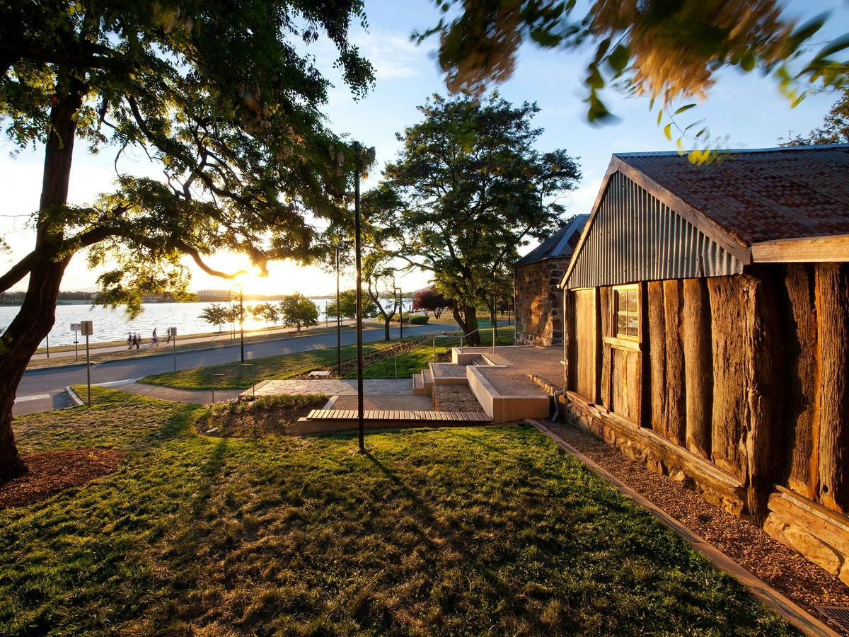 Blundells Cottage by Lake Burley Griffin