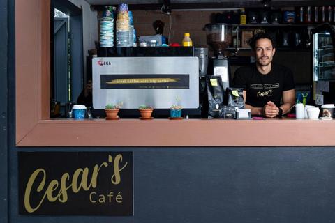 Cesar's Café