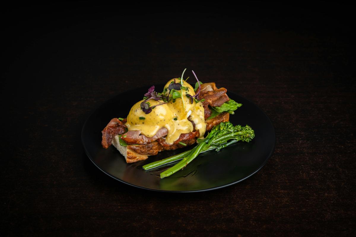Bacon Eggs Benny