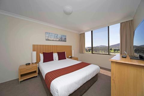 2 Bedroom Apartment City Side