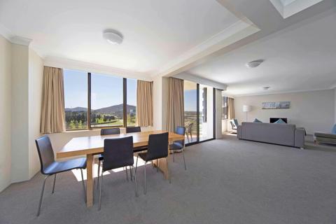 2 Bedroom Apartment City Side