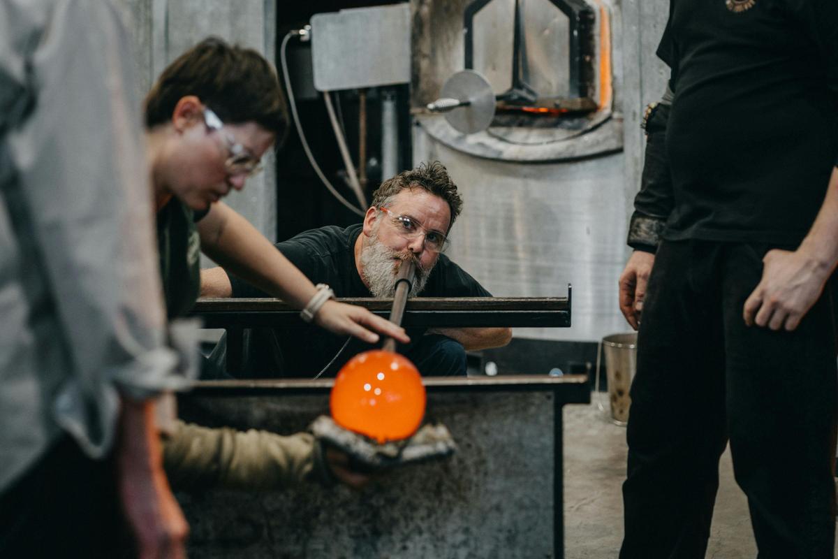 Hotshop Demonstration + Tile
