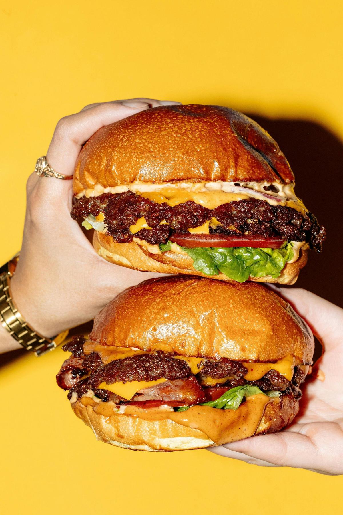 Smash burgers