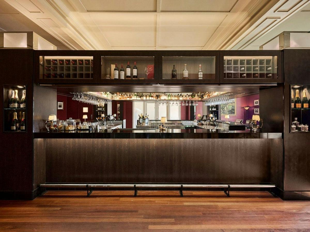 Speakers Corner Bar