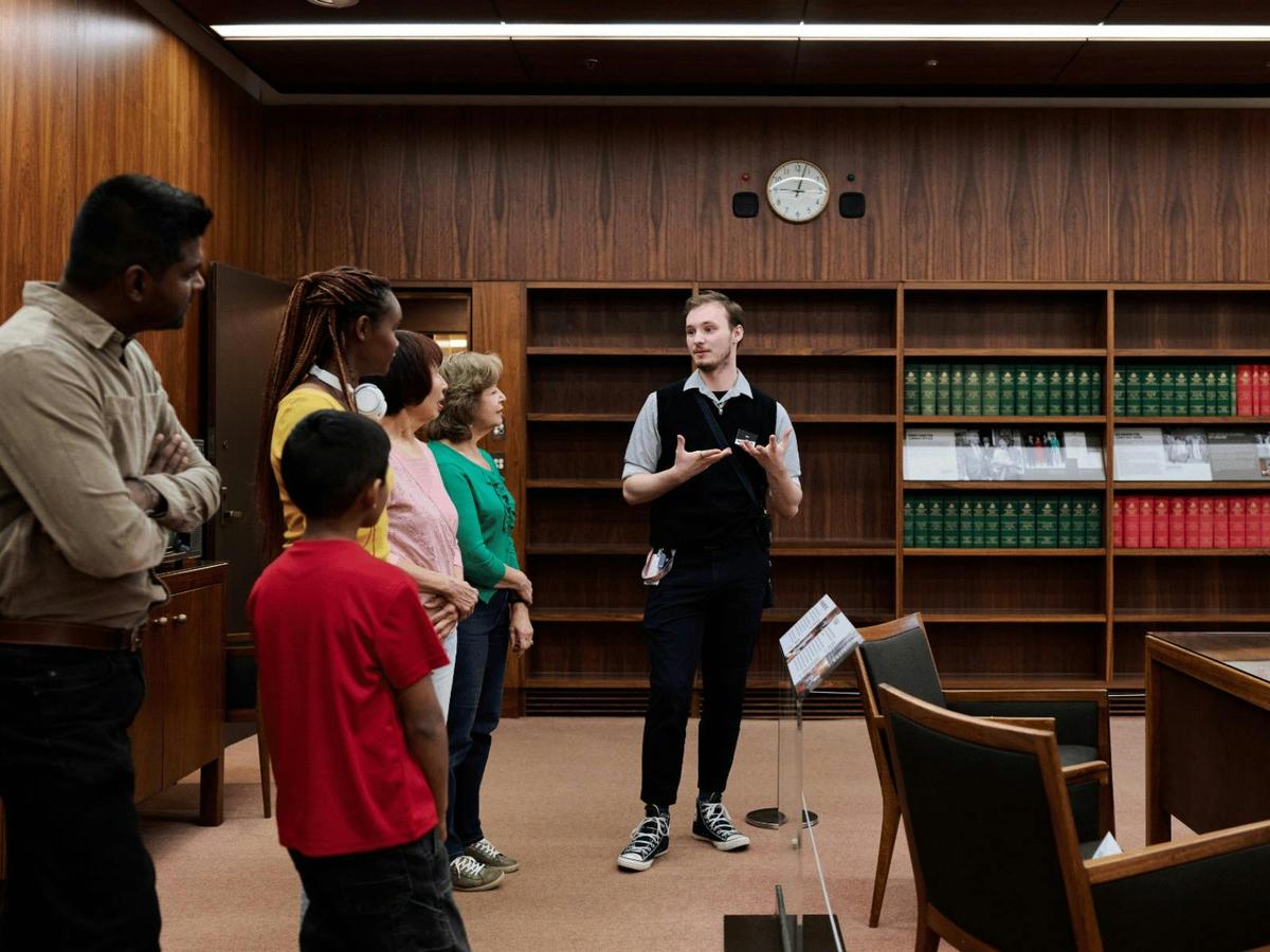 Insights of Old Parliament House - Auslan Tour