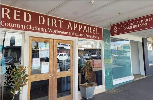 Red Dirt Apparel Crookwell