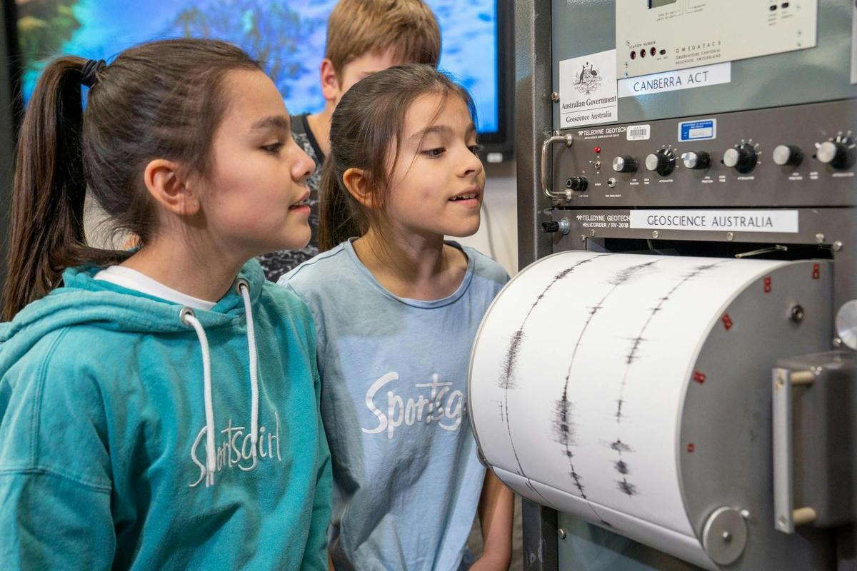 Geoscience Australia does earthquake monitoring