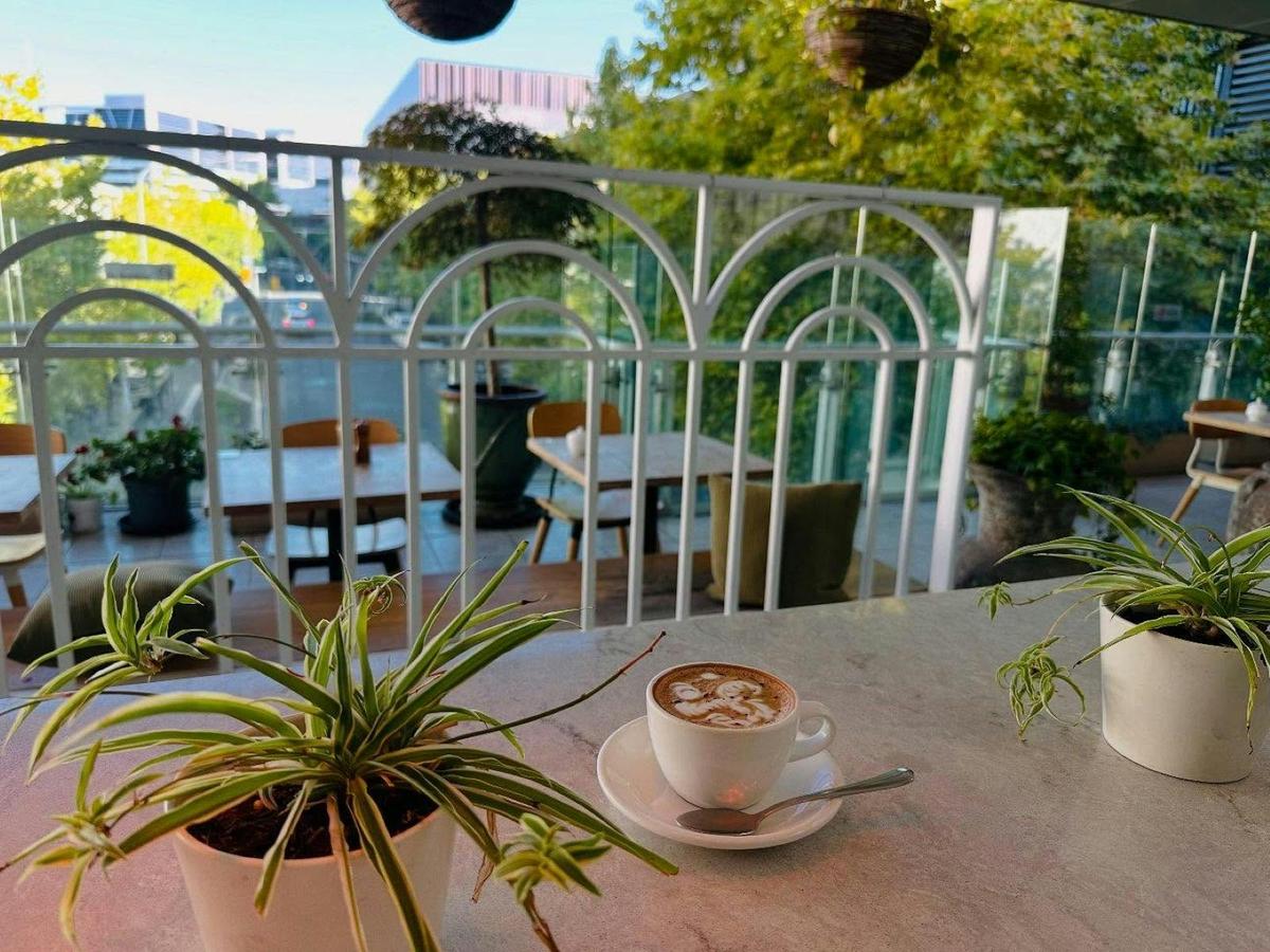 GreenHouse Coffee and Co