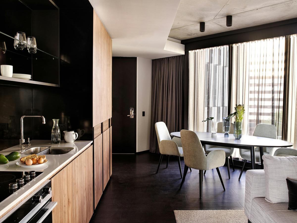 Guest room
