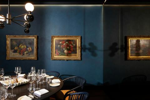 Louis Dining