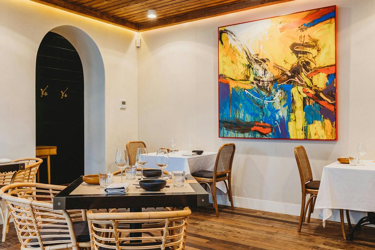 Lanterne Rooms dining room