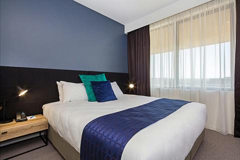 1 Bedroom Suite