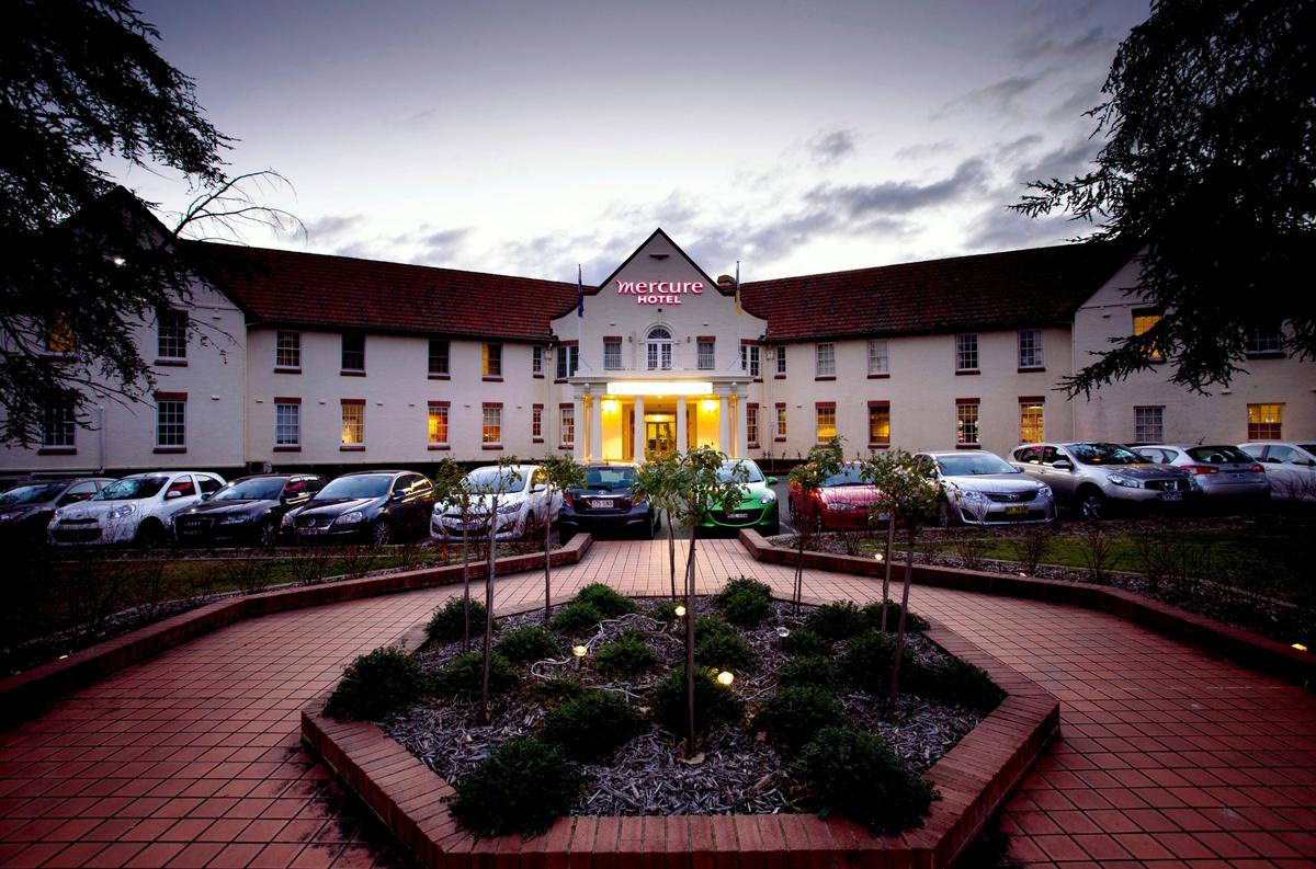 Mercure Canberra