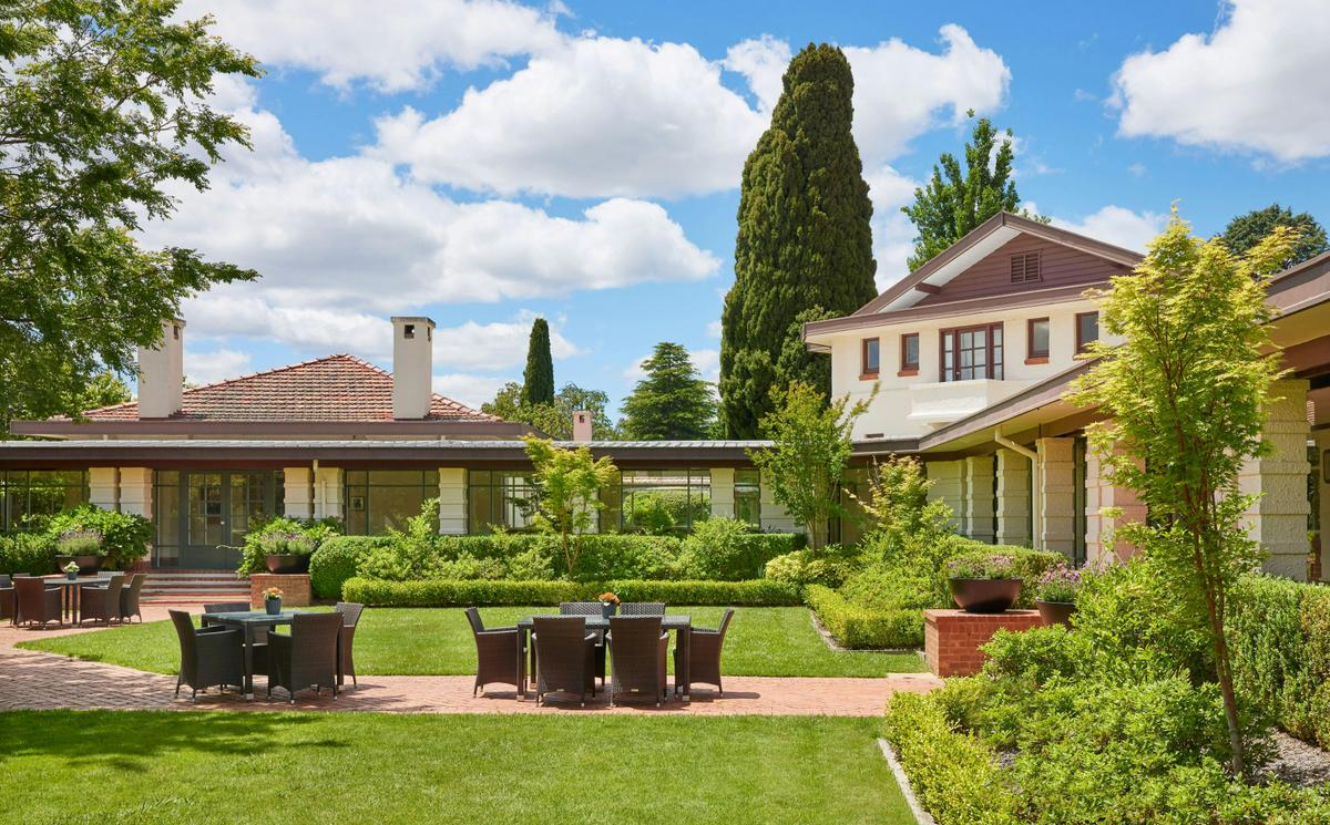 Hotel Landscaped Gardens