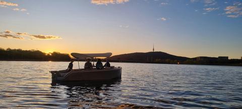 GoBoat Canberra - Scenic Self-Drive Picnic Boat Tour