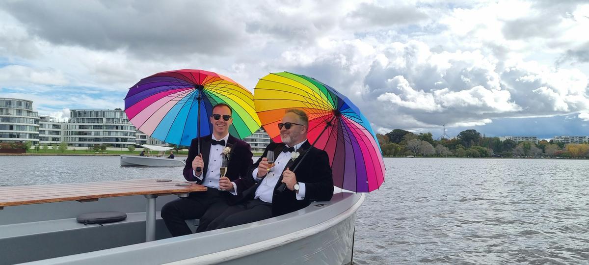 GoBoat Canberra - Scenic Self-Drive Picnic Boat Tour