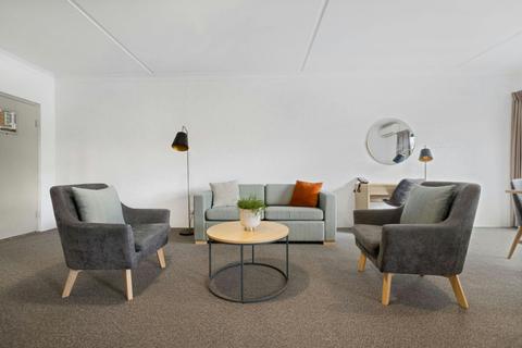 Oxley Court Serviced Apartments