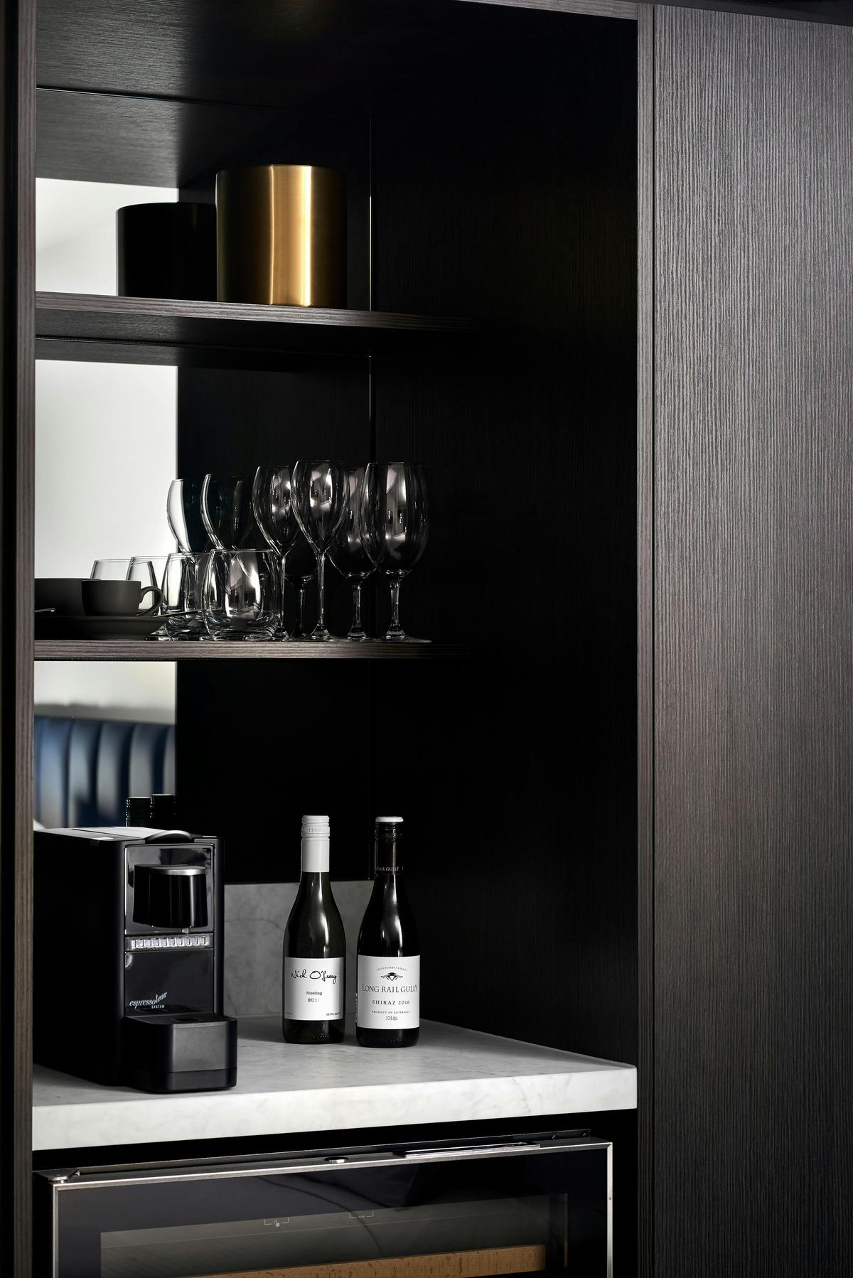 Minibar - Midnight Hotel