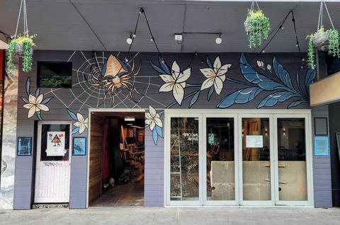 Dissent Cafe and Bar