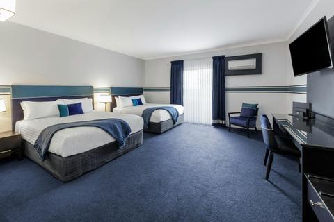 Twin Queen Room