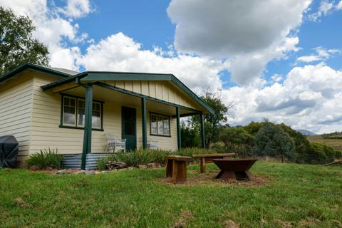 Ready-Cut Cottage