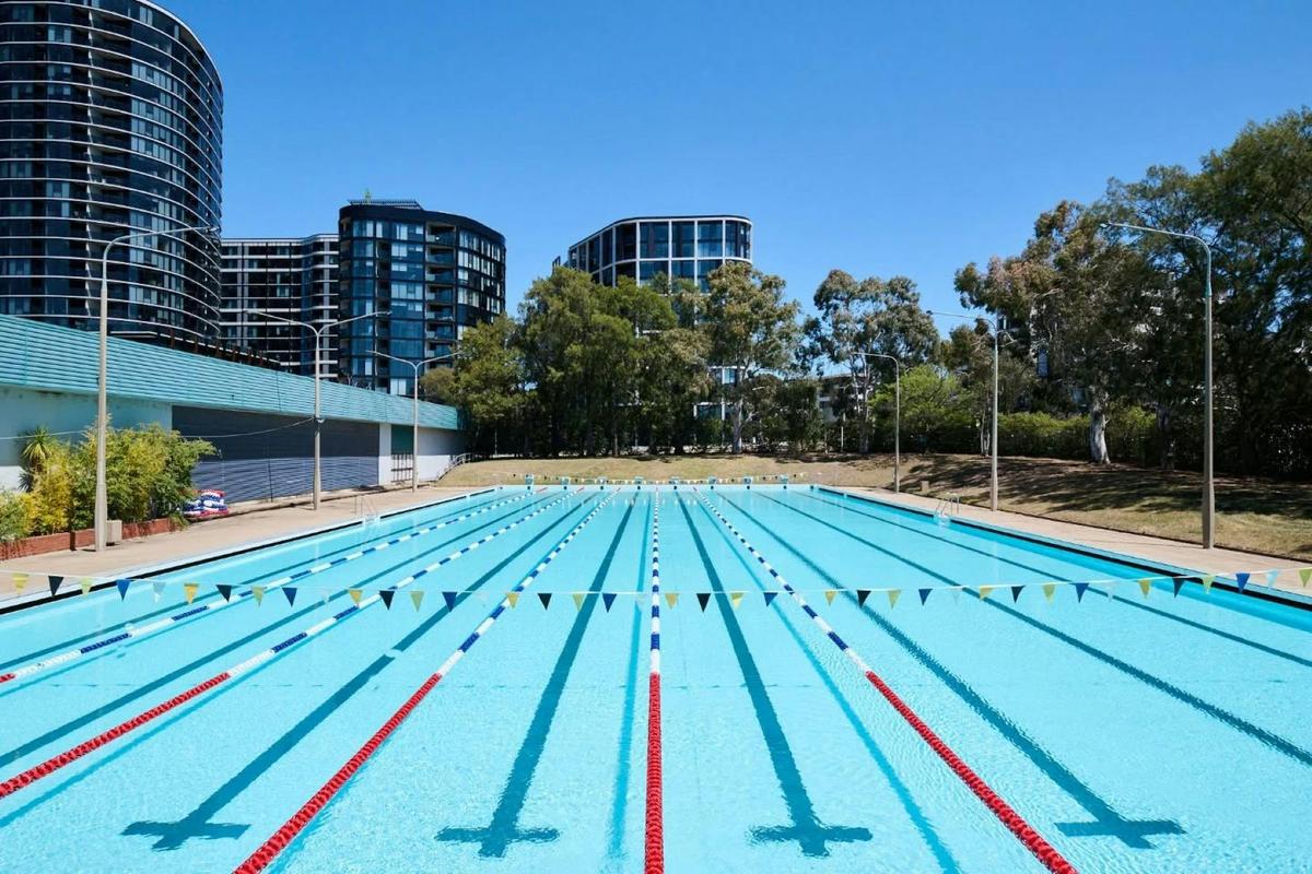 Phillip Swimming and Ice Skating Centre