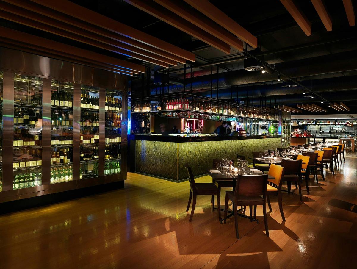 Capitol Bar and Grill - Bar