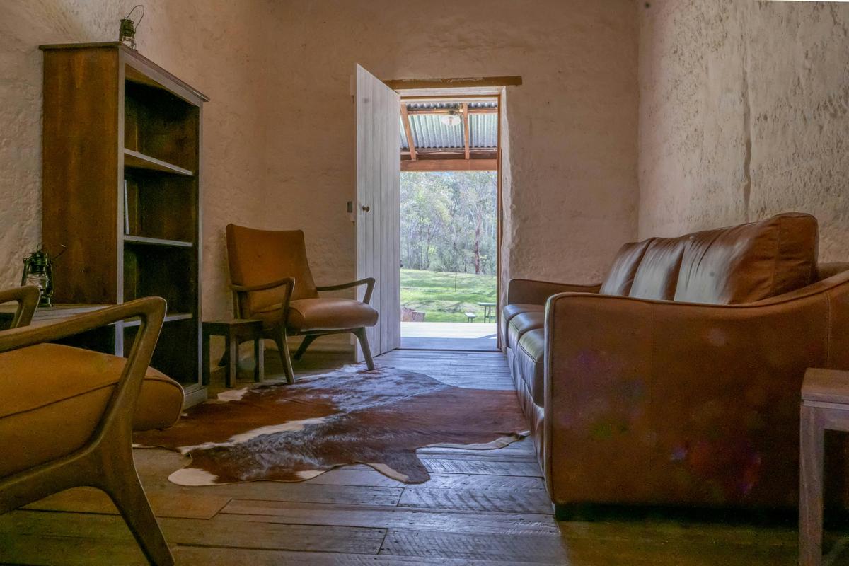 Lounge room