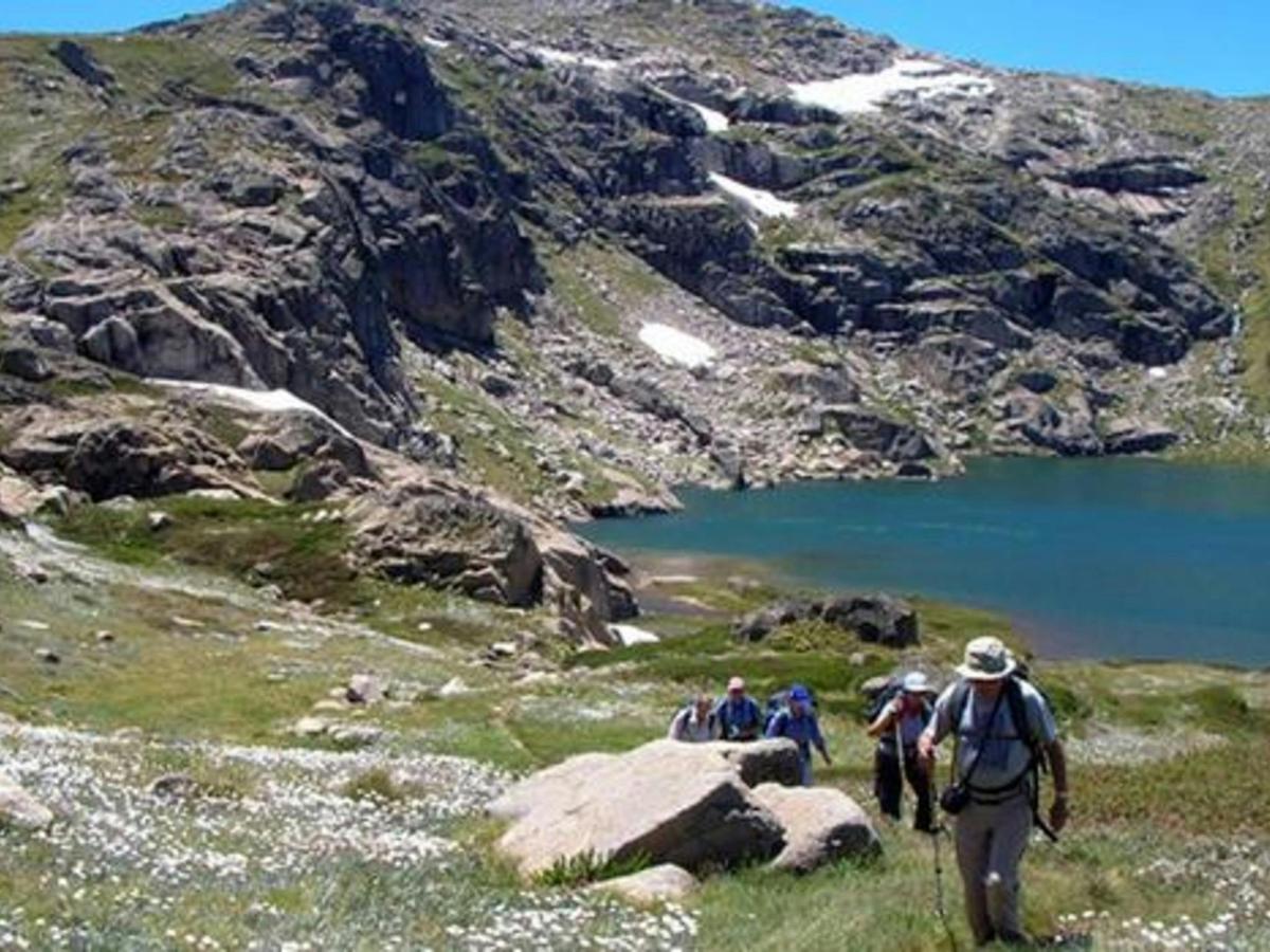 Charlotte's Pass