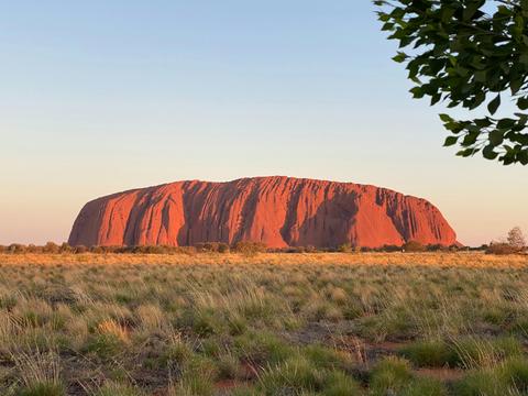 Uluru Tour with Kata Tjuta, Kings Canyon & MacDonnell Ranges - Yulara to Alice Springs
