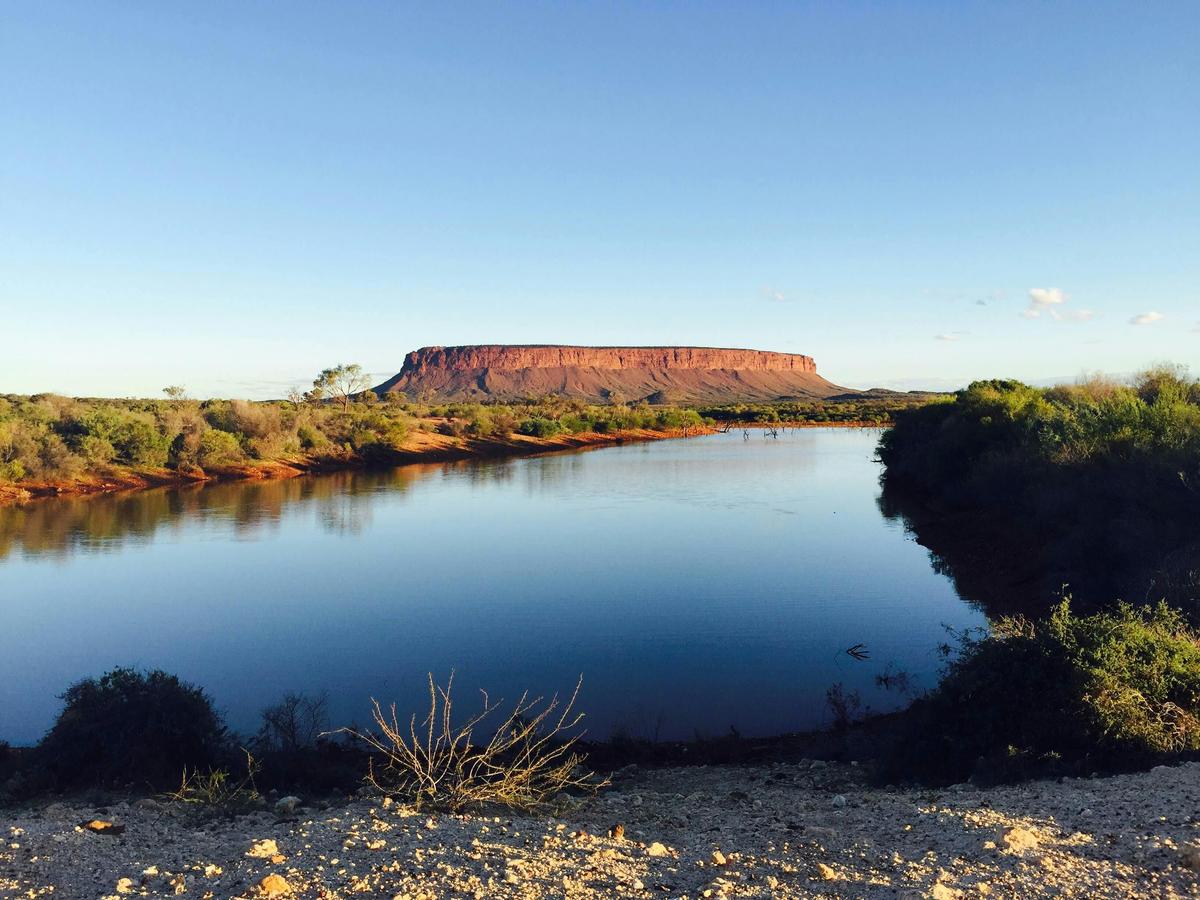 Mt Conner 4WD Outback Adventure