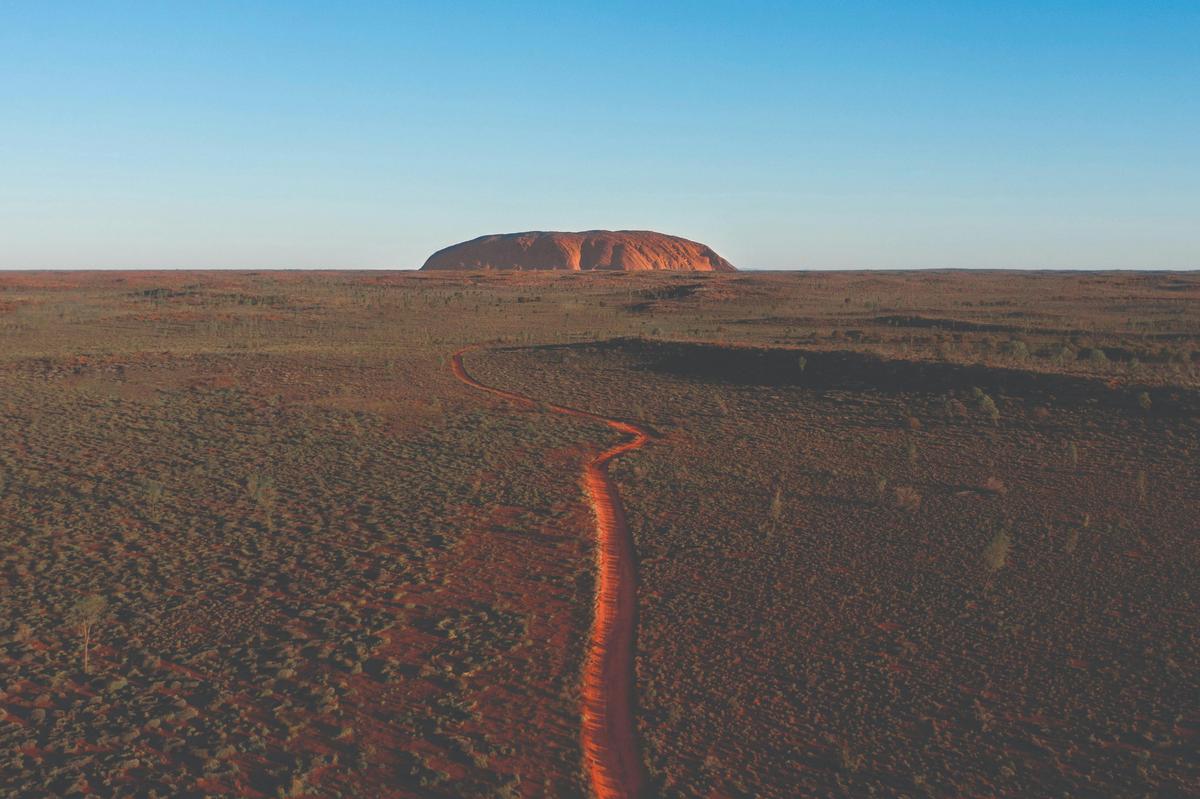 Australia's Longest Shortcut - 15 Days from Perth to Cairns through the Centre
