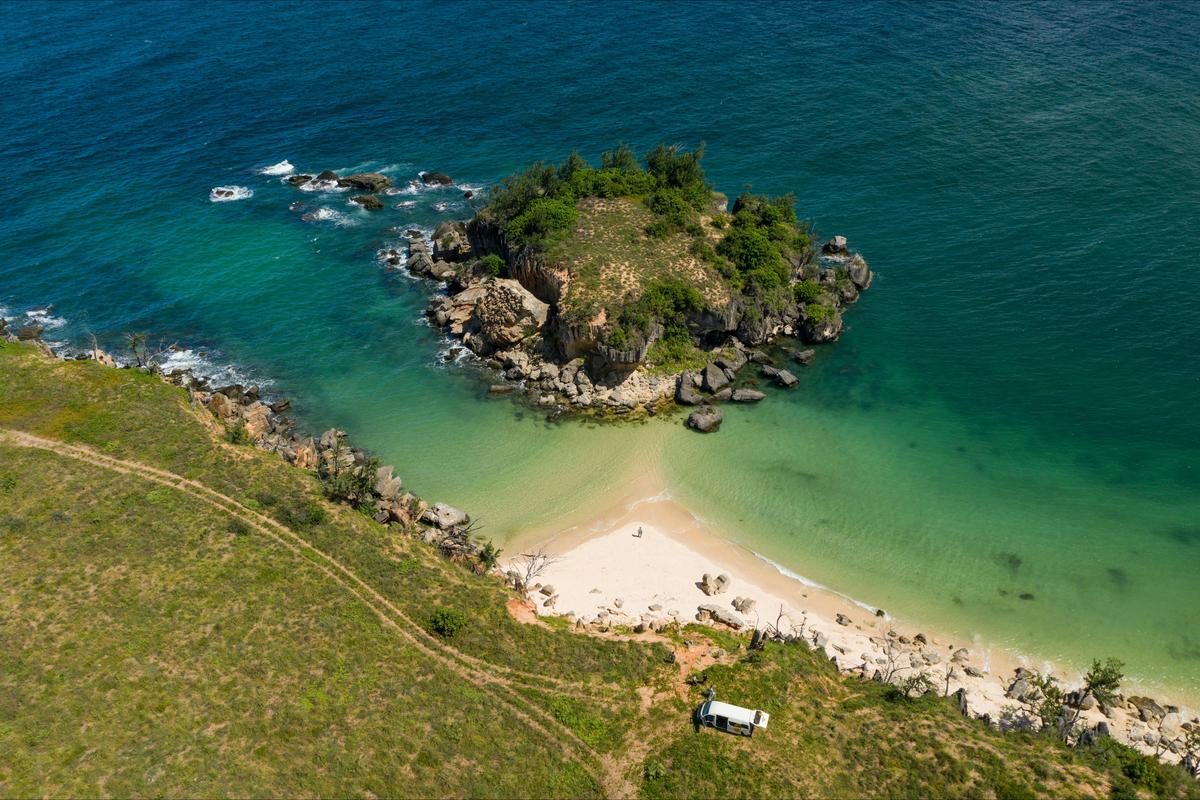 Ngalarrkpuy & Lonely Beach