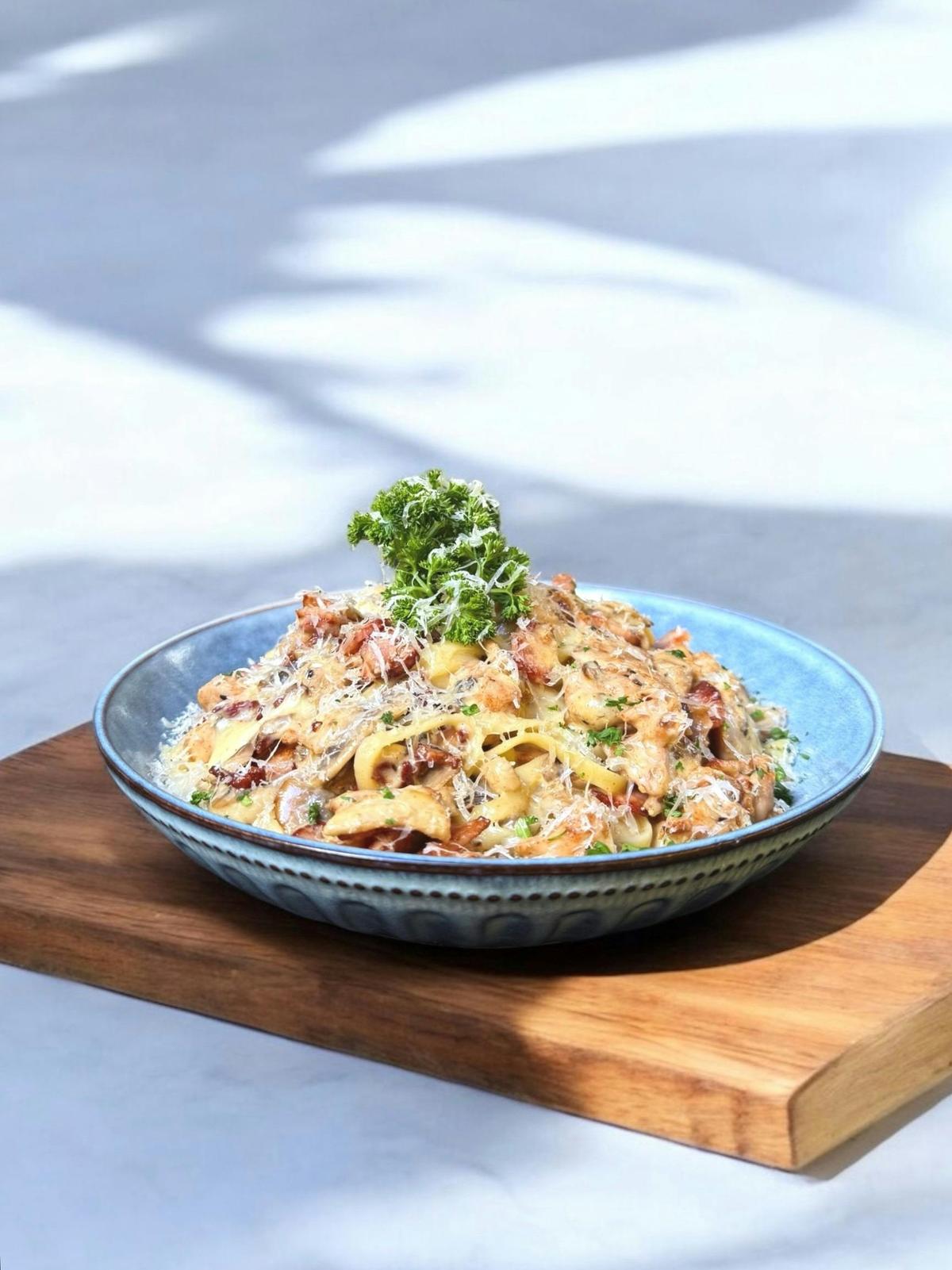 Fettucine Carbonara with Chicken