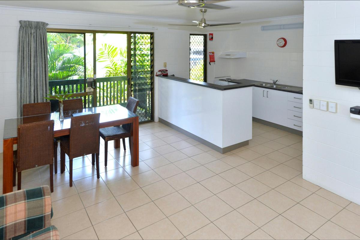 Kitchen, Dining