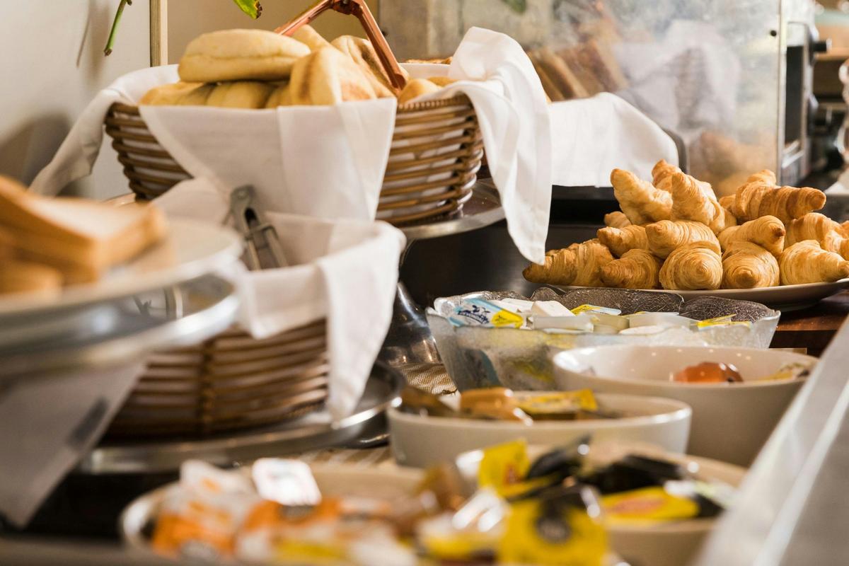 Buffet Breakfast